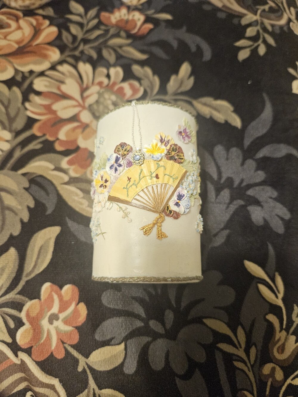 Vintage Victorian Style Decorative Fan Accent Vase/pencil Holder